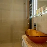 Tr- Rooms